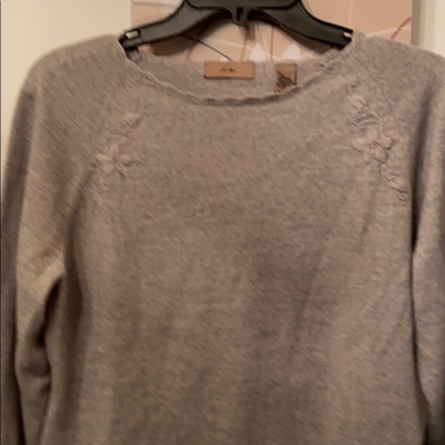 I. E Sweater